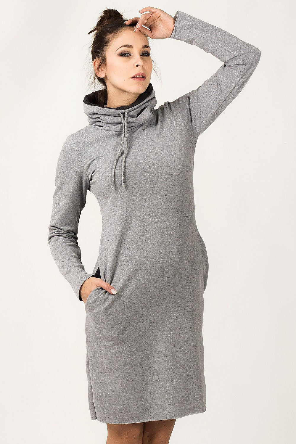  Sukienka model Kaja Light Gray/Dark Gray - Tessita 