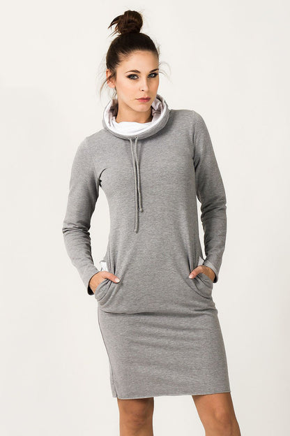  Sukienka model Kaja Light Gray/White - Tessita 
