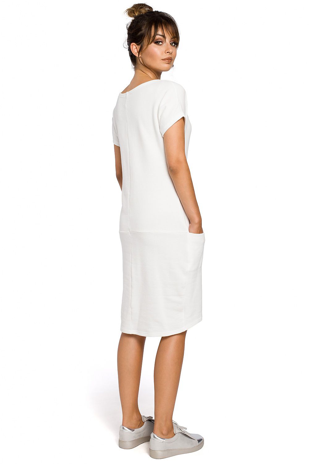  Sukienka Model B050 Ecru - BeWear 