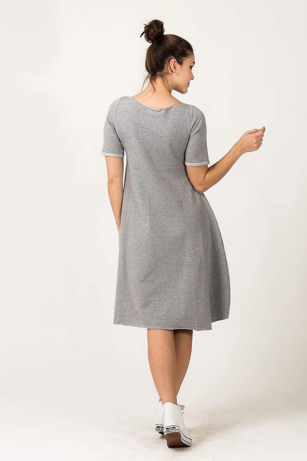  Sukienka Model Nadia 6 Light Grey - Tessita 