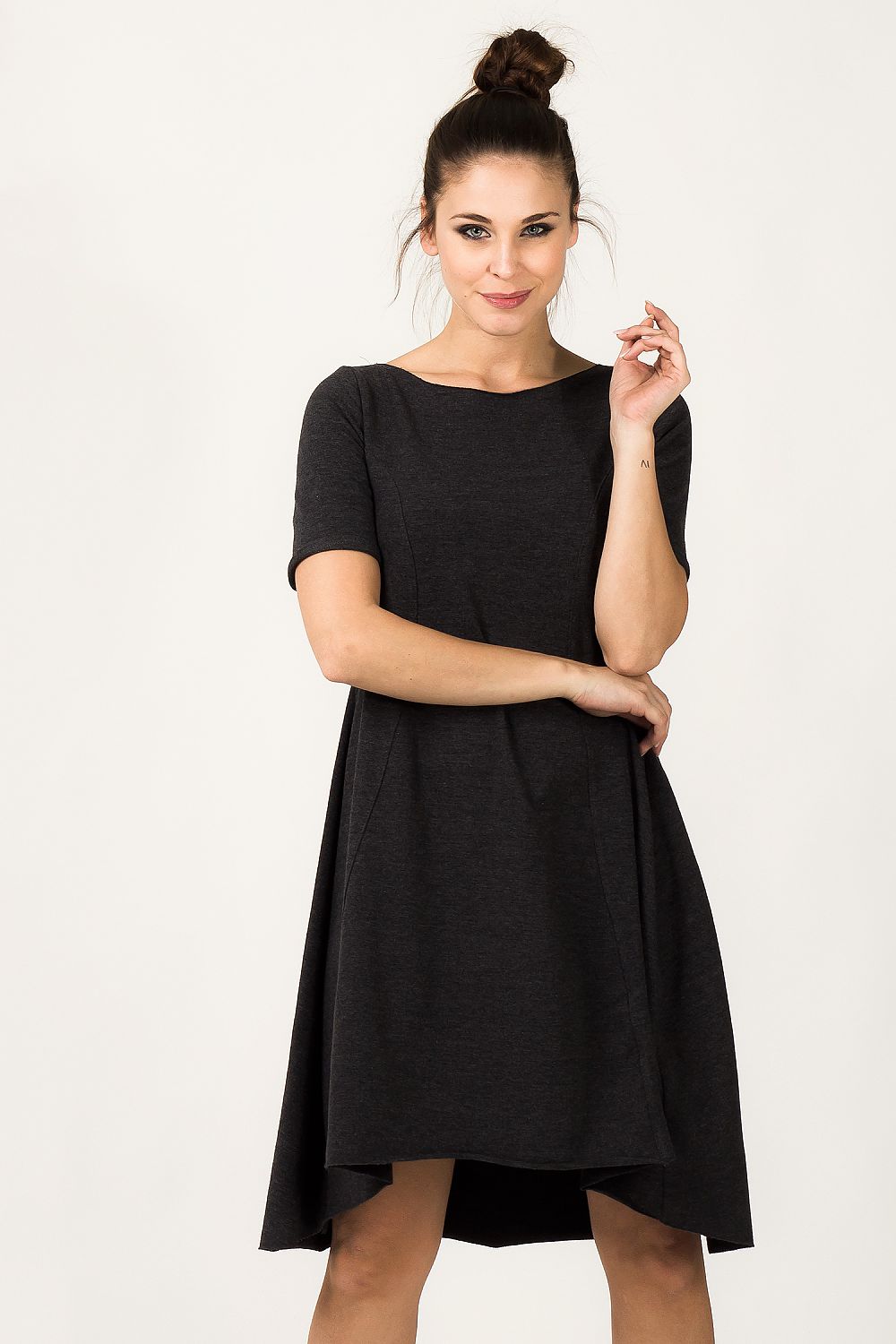  Sukienka Model Nadia 8 Dark Grey - Tessita 