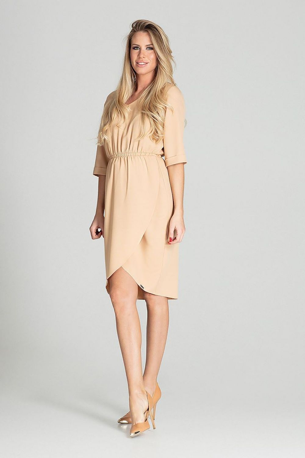  Sukienka Model M702 Beige - Figl 