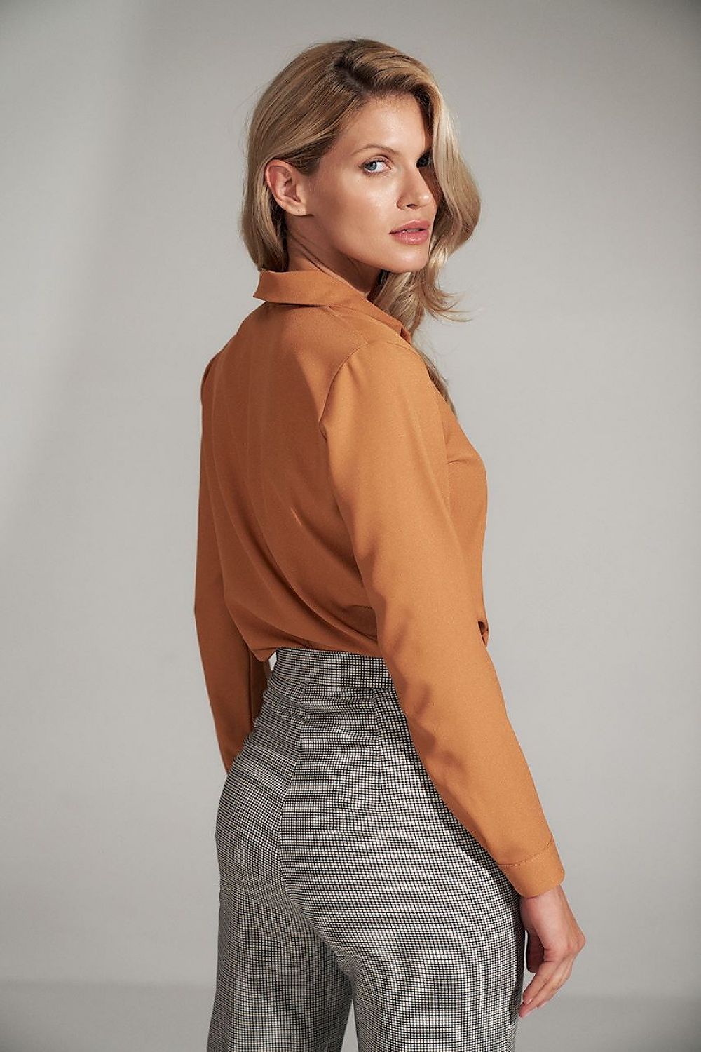   Bluzka Model M732 Brown - Figl 