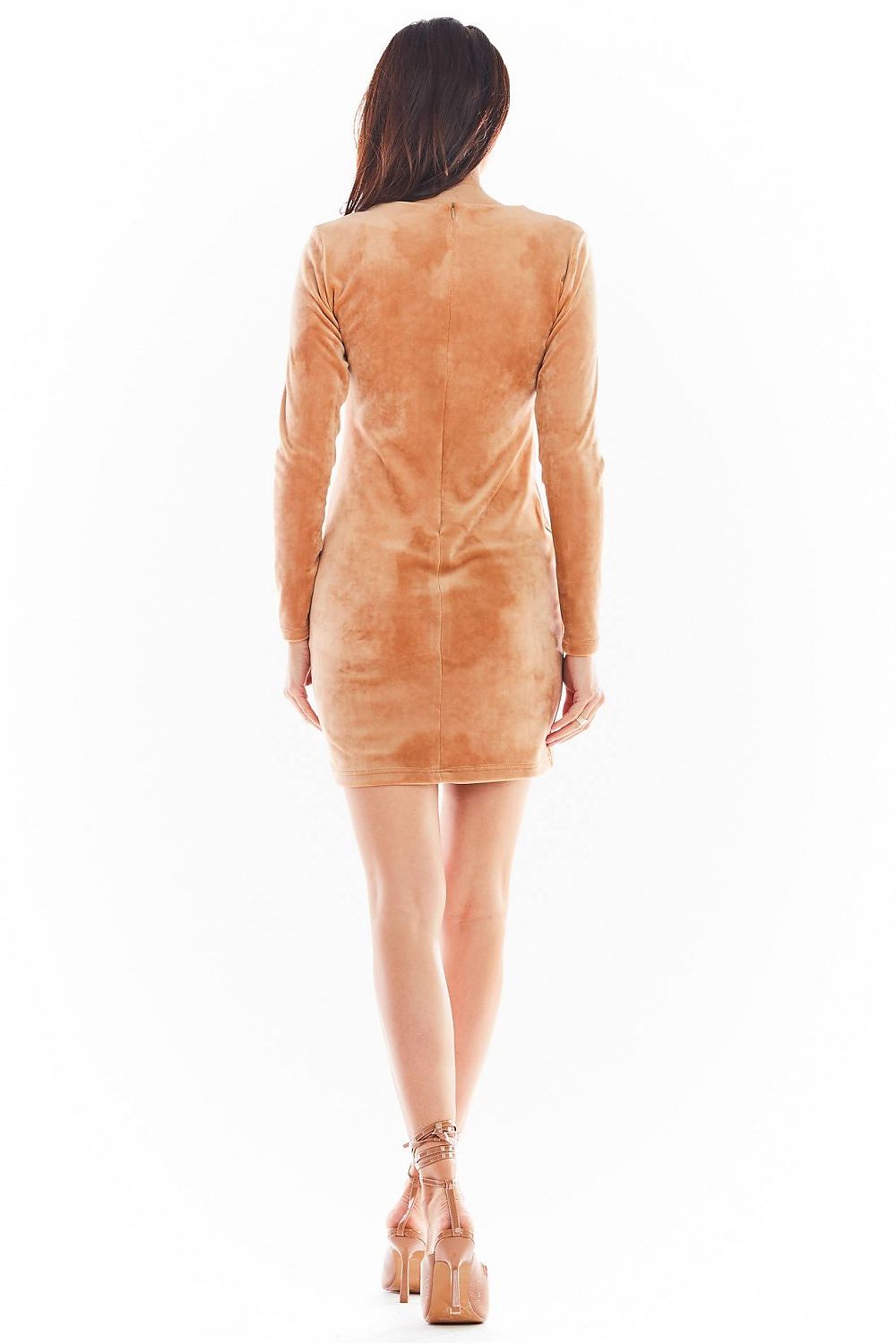  Sukienka Model A404 Welur Beige - awama 