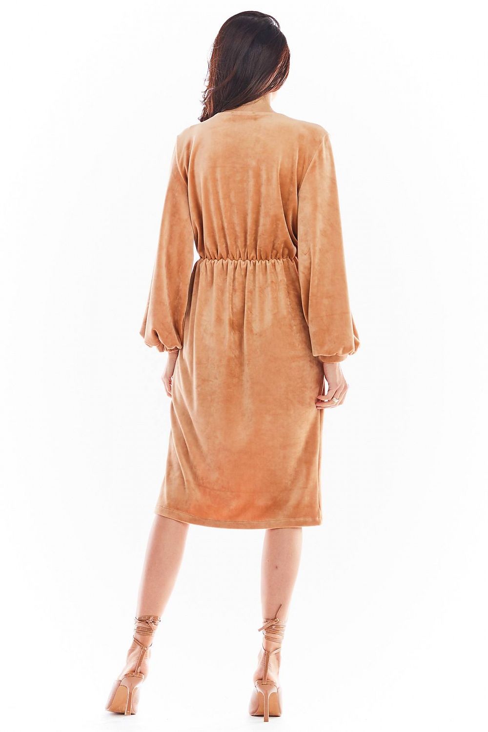  Sukienka Model A406 Welur Beige - awama 