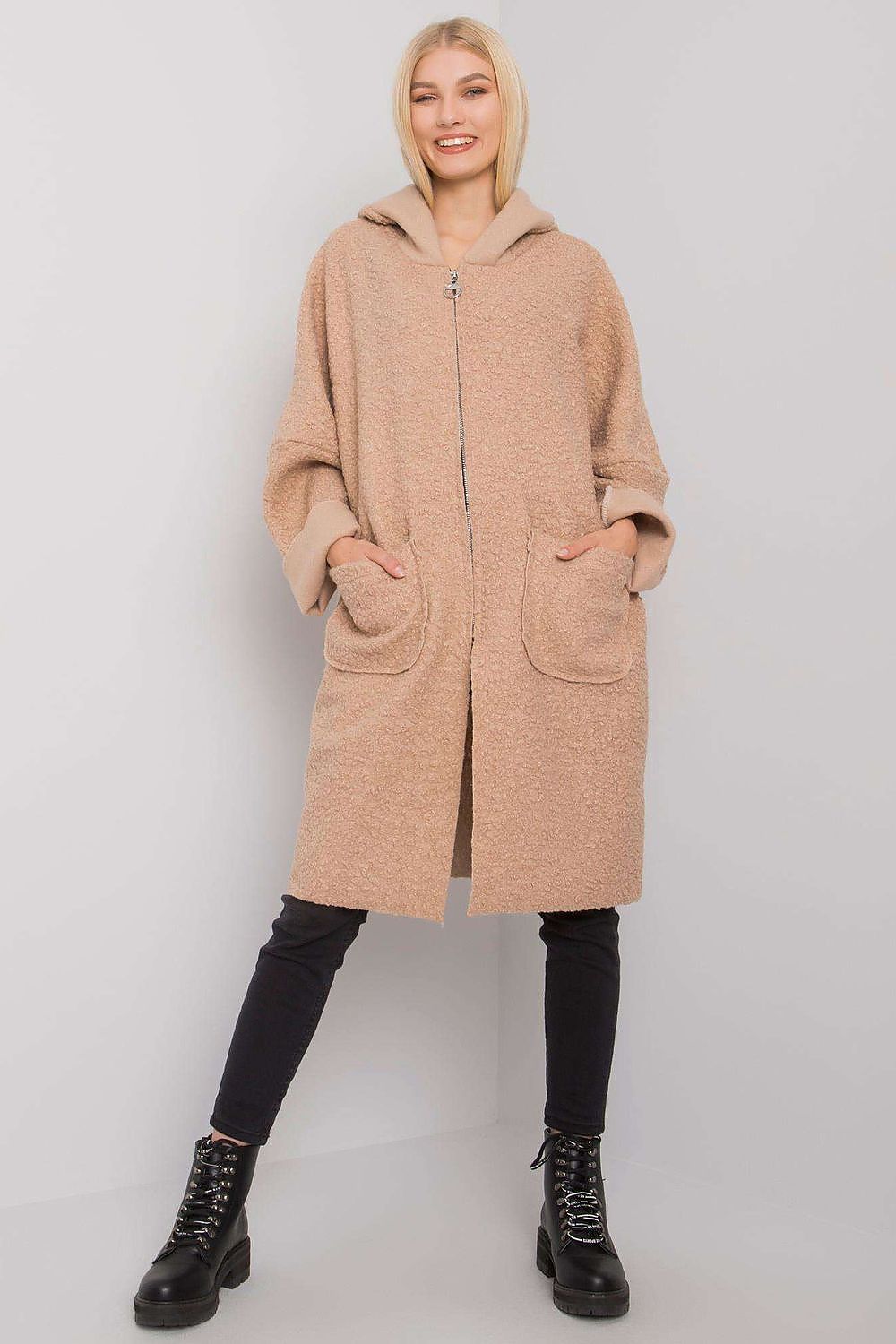   Płaszcz Damski Model TW-PL-BI-21715.63P Beige - Och Bella 