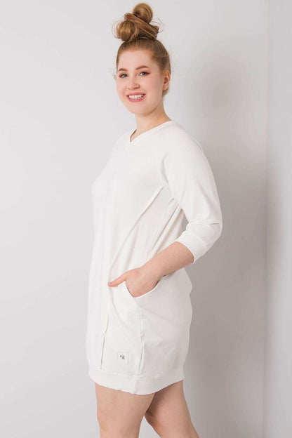   Sukienka Model RV-SK-6847.59P Ecru - Relevance 