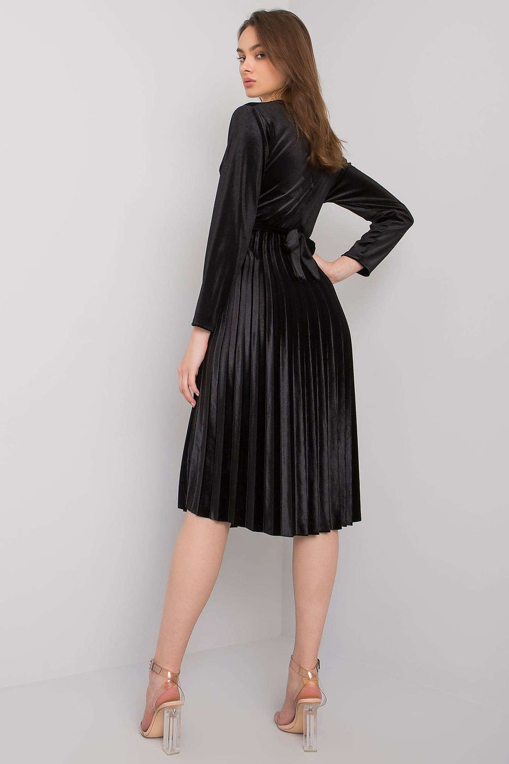  Sukienka Model DHJ-SK-15311.29P Black - Italy Moda 