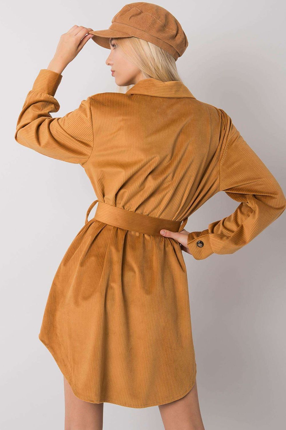  Sukienka Model DHJ-SK-10333.12P Camel - Italy Moda 