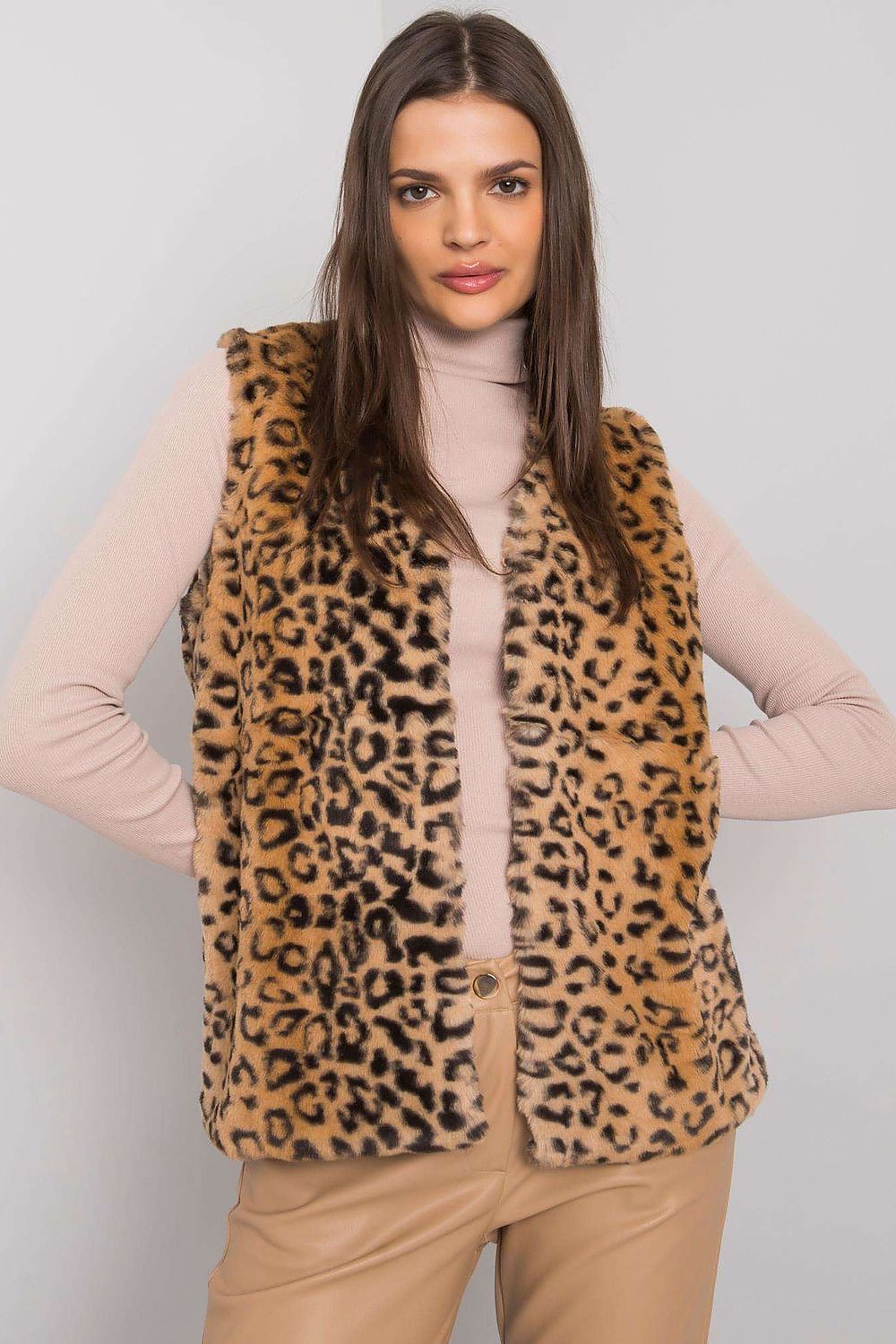   Kamizelka Model YP-KZ-DT-031.23P Beige - Yups 