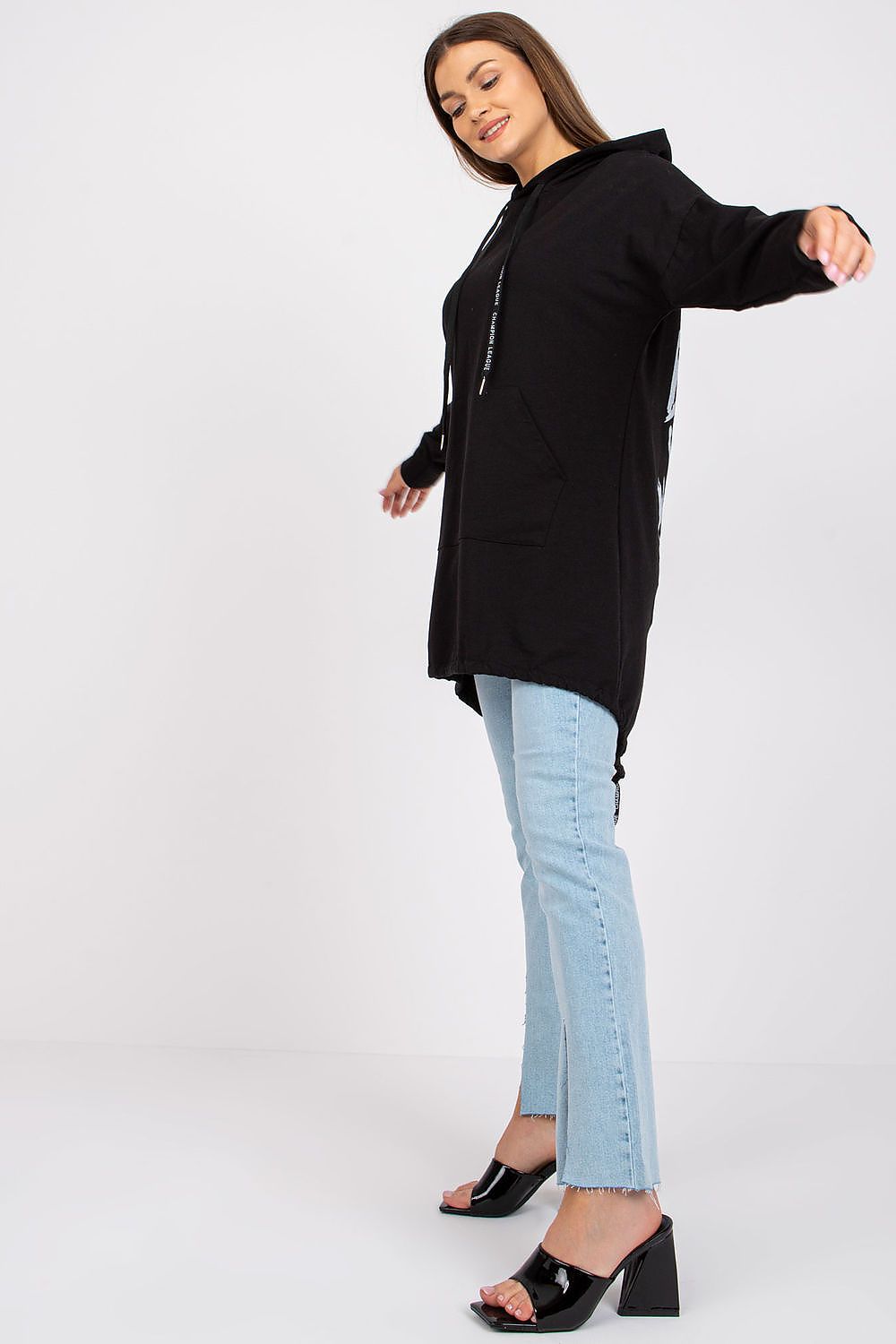   Bluza Damska Model DHJ-BL-20136.37 Black - Italy Moda 