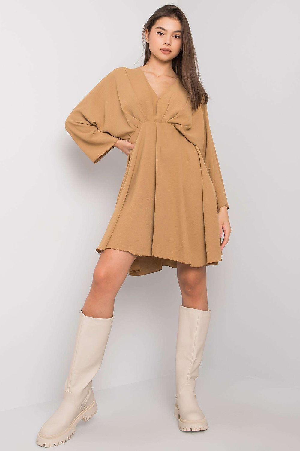 Sukienka Model DHJ-SK-11981B.19 Dark Beige - Italy Moda 