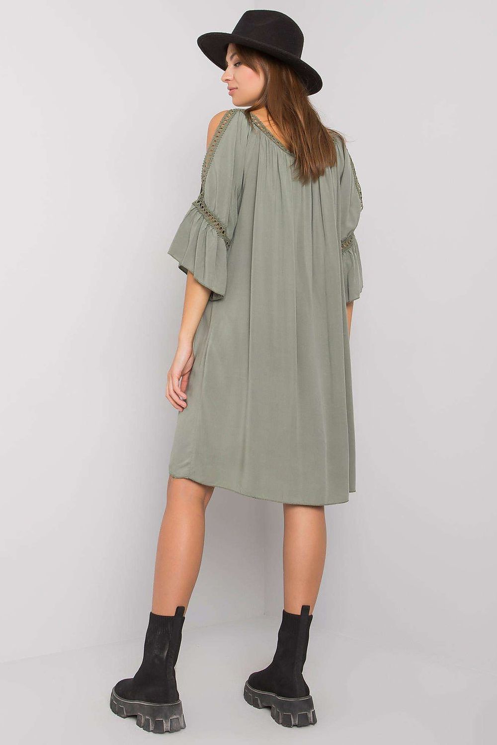  Sukienka Model TW-SK-BI-82314.48 Khaki - Och Bella 