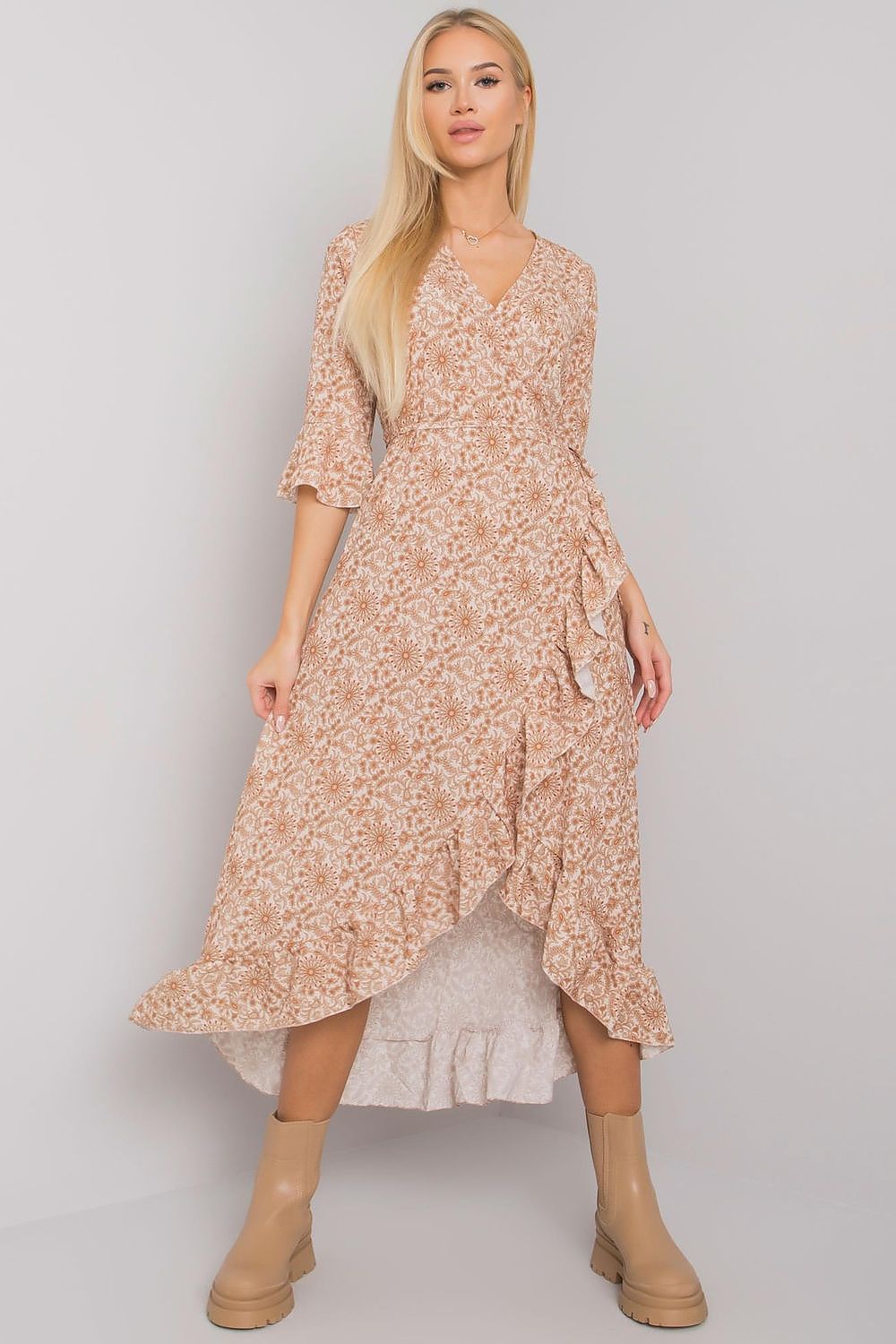  Sukienka model TW-SK-BI-24502-3.46P Beige - Och Bella 