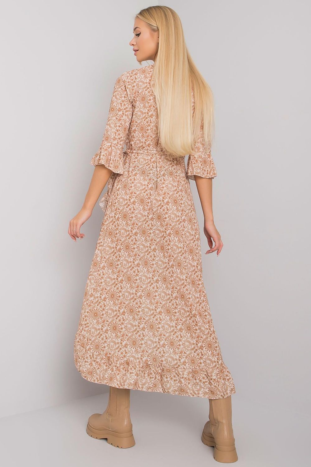  Sukienka model TW-SK-BI-24502-3.46P Beige - Och Bella 