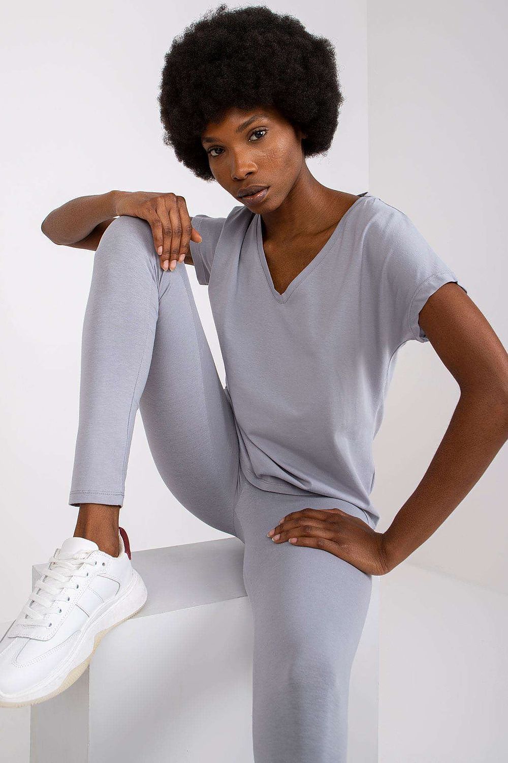   T-shirt Damski Model AP-TS-A-004 Grey - BFG 
