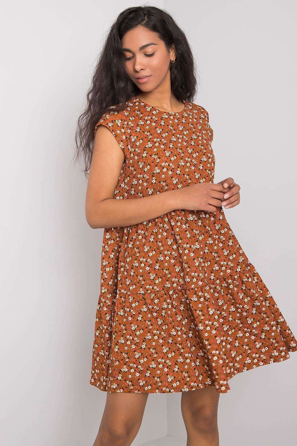  Sukienka Model D50051Z30268 Light Brown - Stitch&Soul 