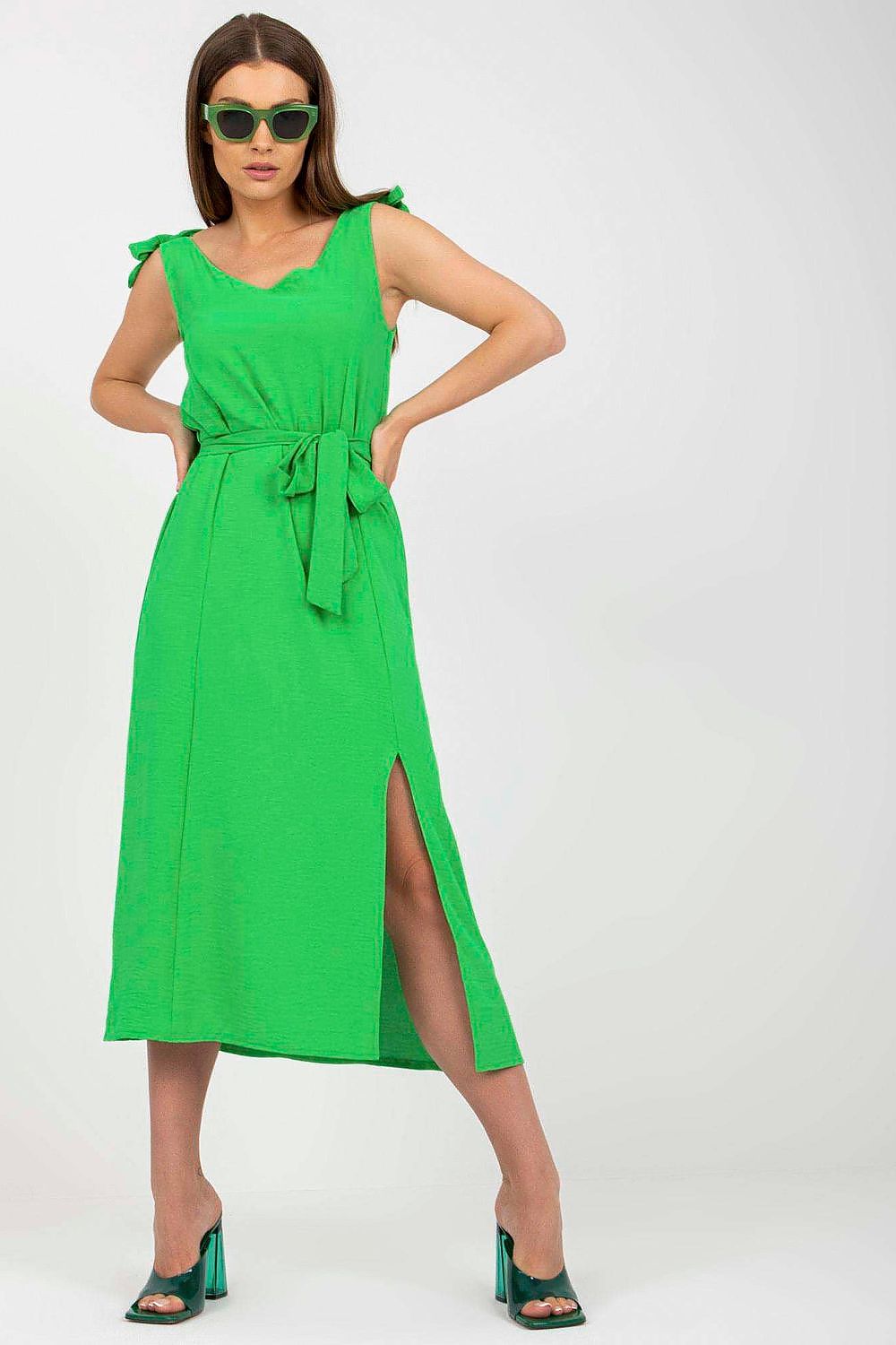  Sukienka Model WN-SK-1211.58 Light Green - Rue Paris 