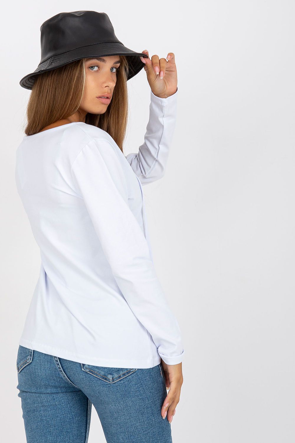   Bluzka Model RV-BZ-8055.35P White - Rue Paris 