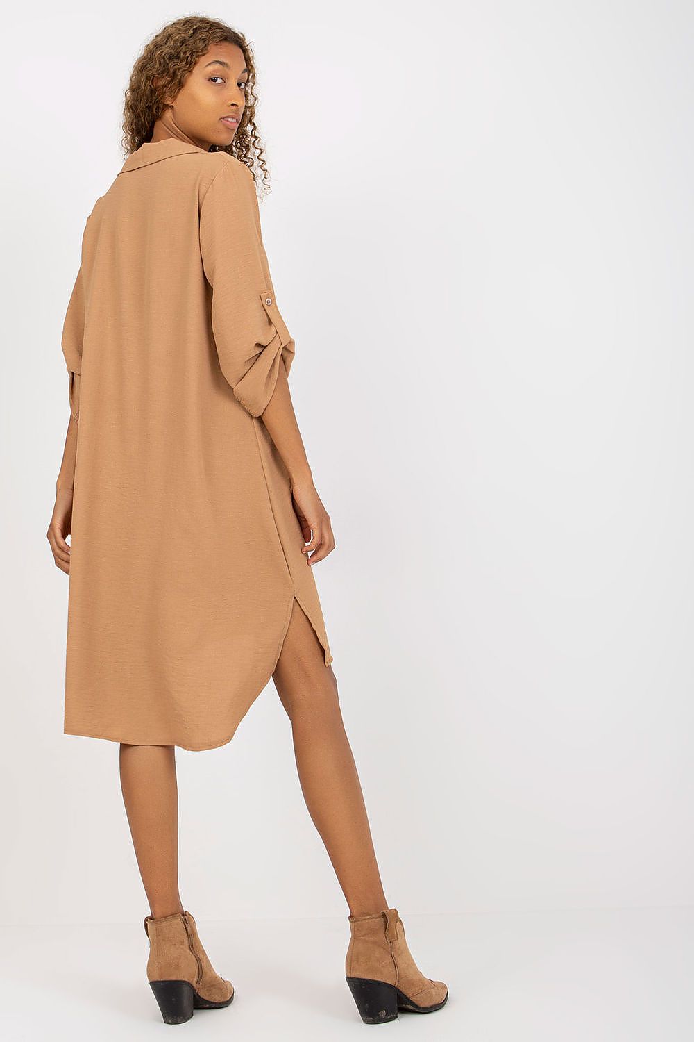  Sukienka Model DHJ-SK-16328.33 Camel - Italy Moda 