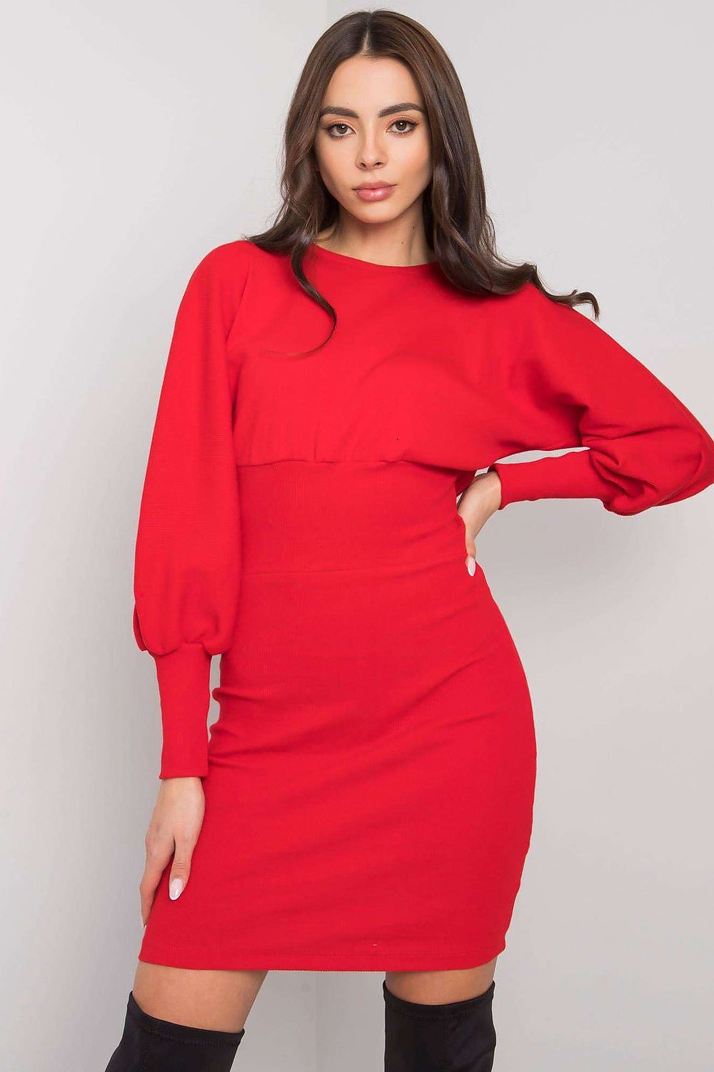  Sukienka Model RV-SK-6079.65 Red - Rue Paris 