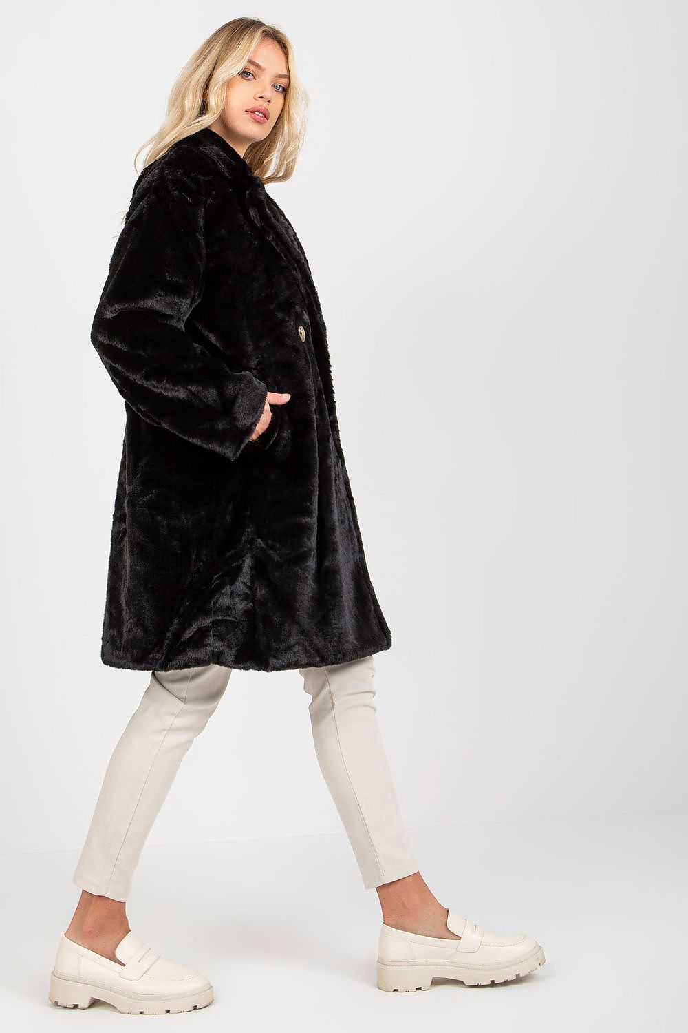   Płaszcz Model TW-PL-2118.95P Black - Och Bella 