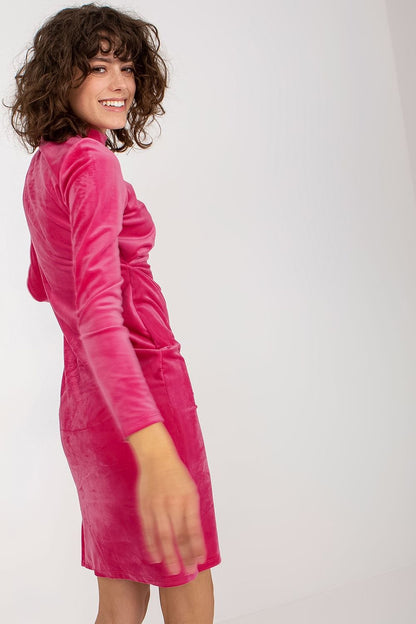  Sukienka Model RP-SK-8207.12X Dark Pink - Rue Paris 