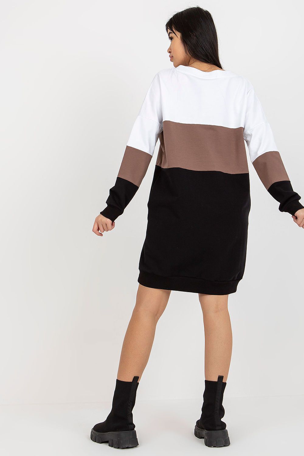  Sukienka Model RV-SK-8382.04 White/Black - Rue Paris 