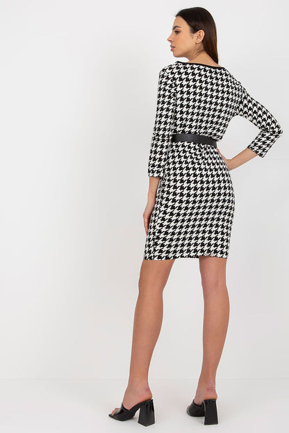  Sukienka Model TW-SK-BL-1007.32P Black/White - Och Bella 