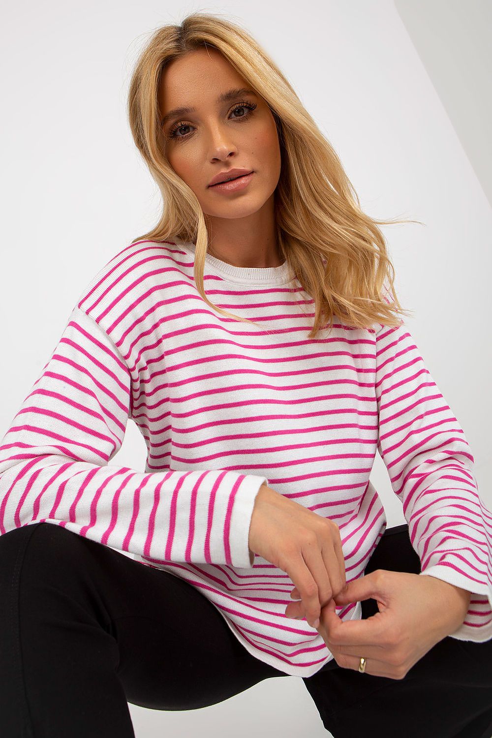   Sweter Damski Model LC-SW-6006.22 Light Violet - Rue Paris 