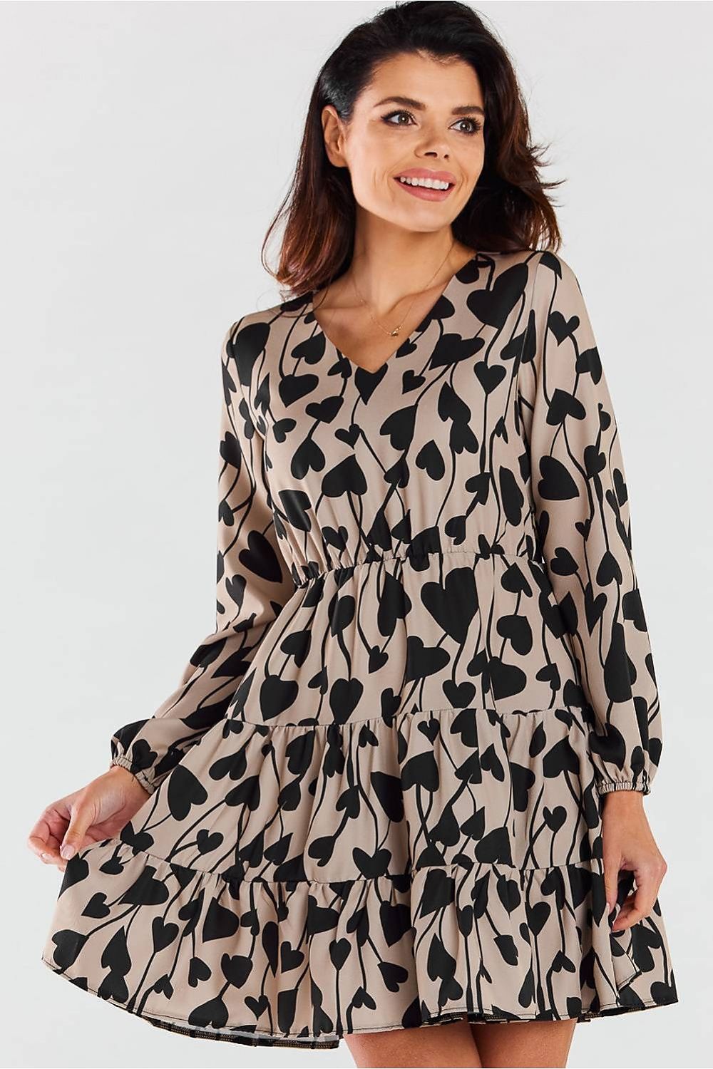  Sukienka Model A470 Beige/Black Hearts - awama 