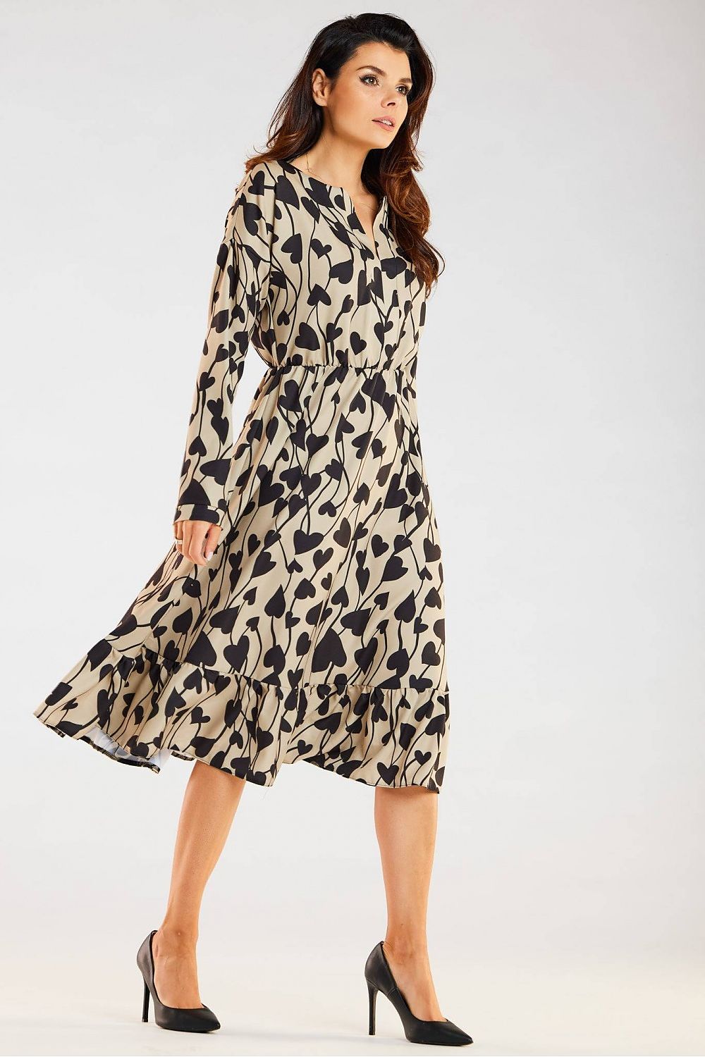  Sukienka Model A468 Beige/Black Hearts - awama 