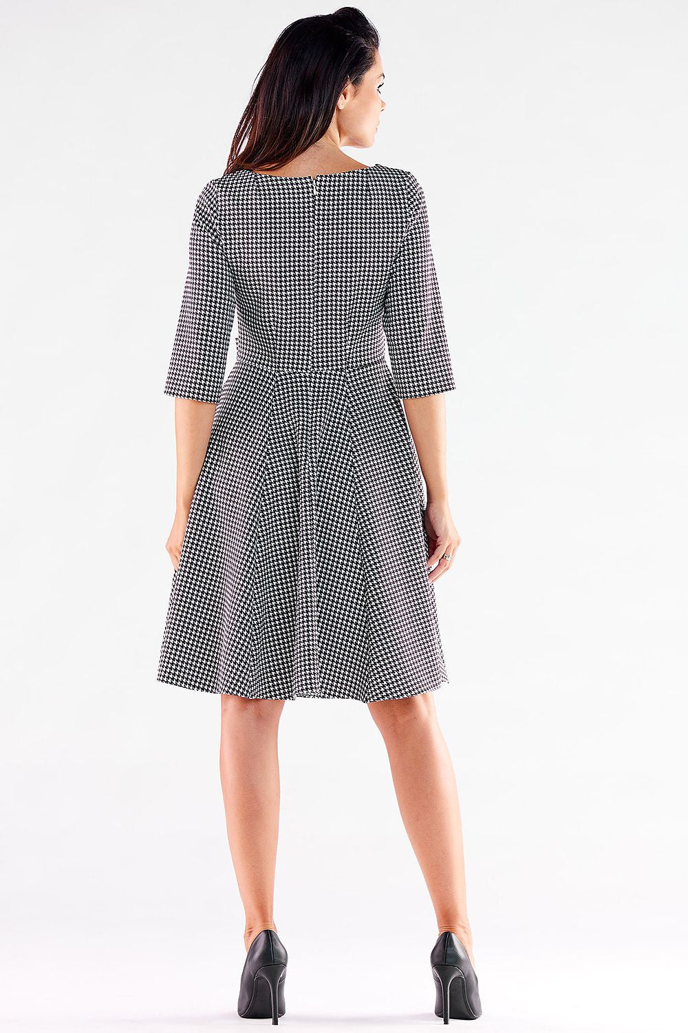  Sukienka Model A520 Houndstooth - awama 
