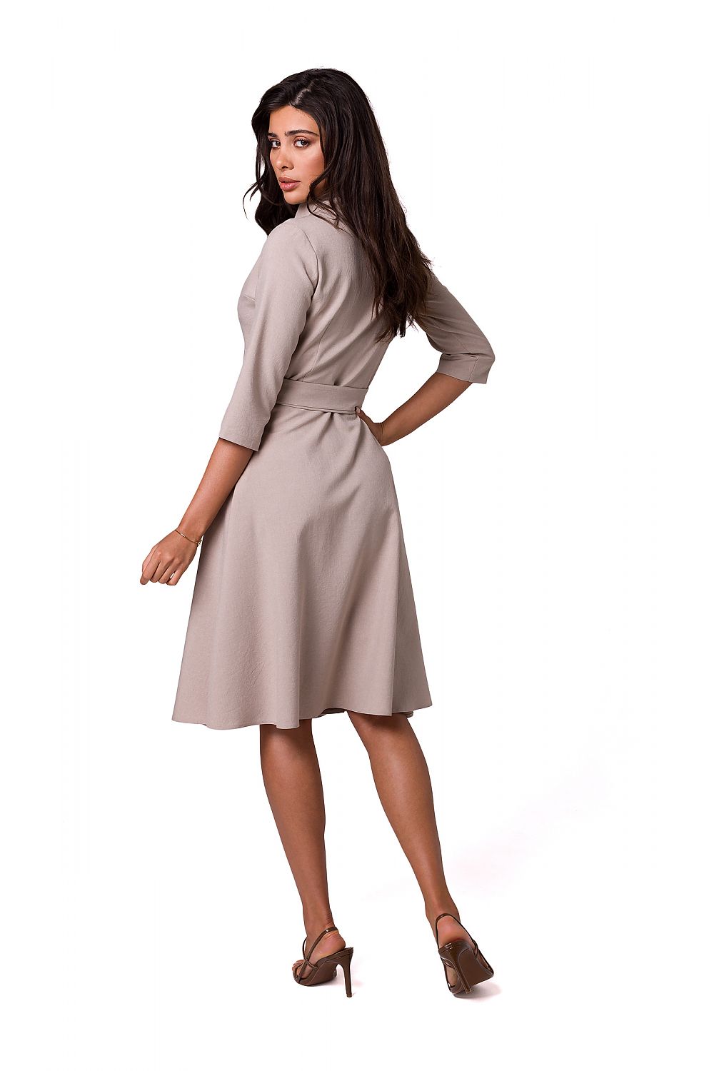  Sukienka Model B255 Beige - BeWear 