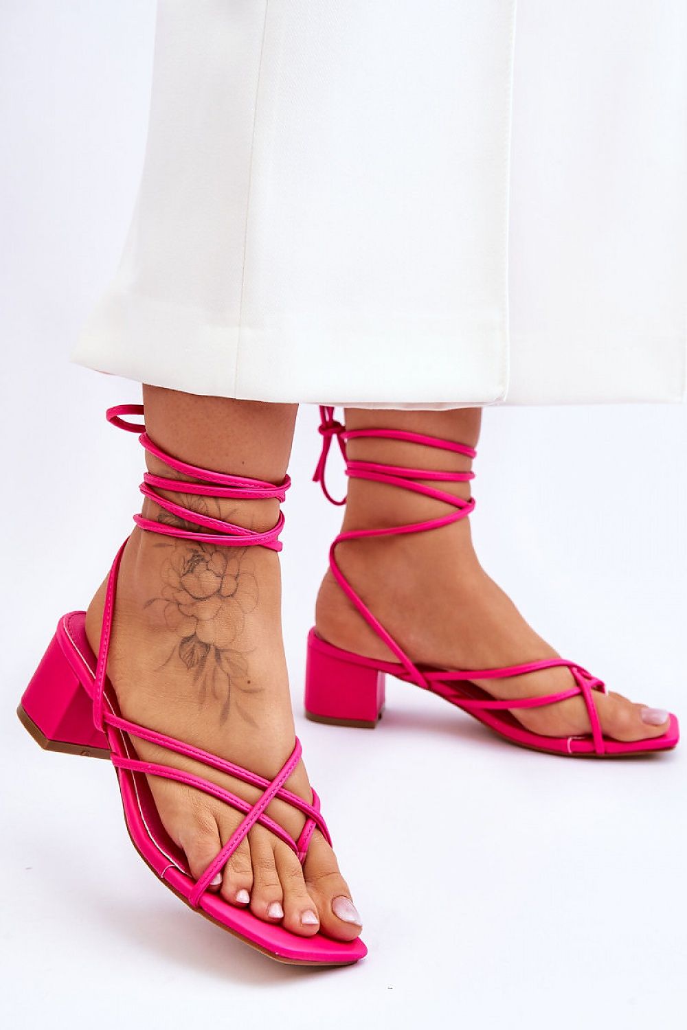  Sandały wiązane Model Secret Love LOLA5023 Pink - Step in style 