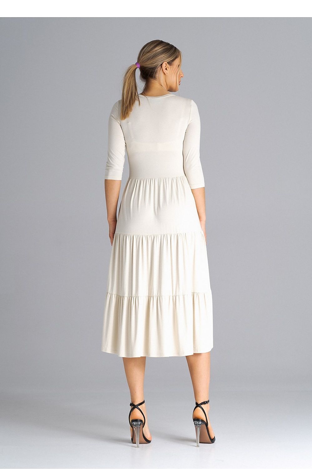  Sukienka Model M943 Beige - Figl 