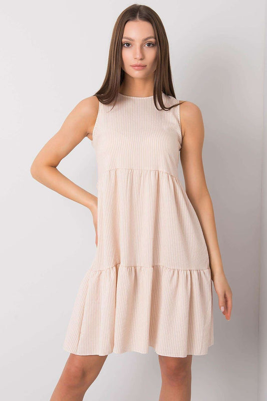  Sukienka Model WN-SK-V103-1.05 Beige - Rue Paris 