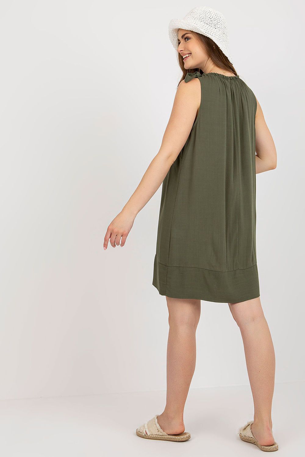  Sukienka Model TW-SK-BI-89923.29 Khaki - Och Bella 