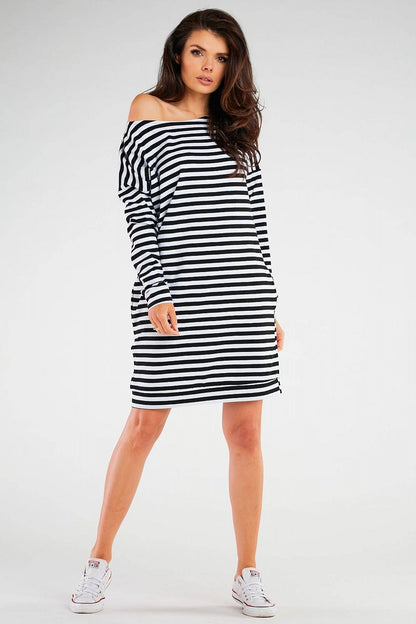  Sukienka Model M257 Black/Stripes - Infinite You 