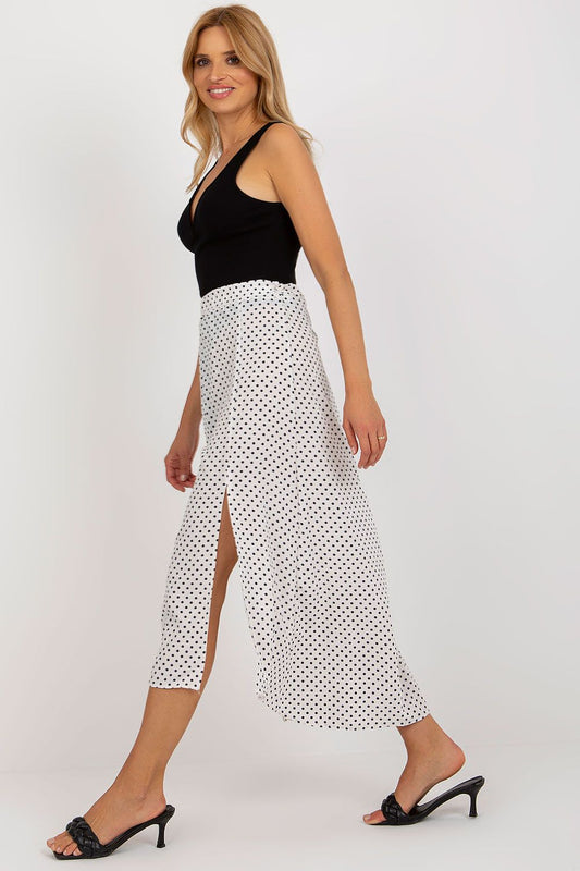  Spódnica Model WN-SD-2205-1.25X White/Navy - Rue Paris 