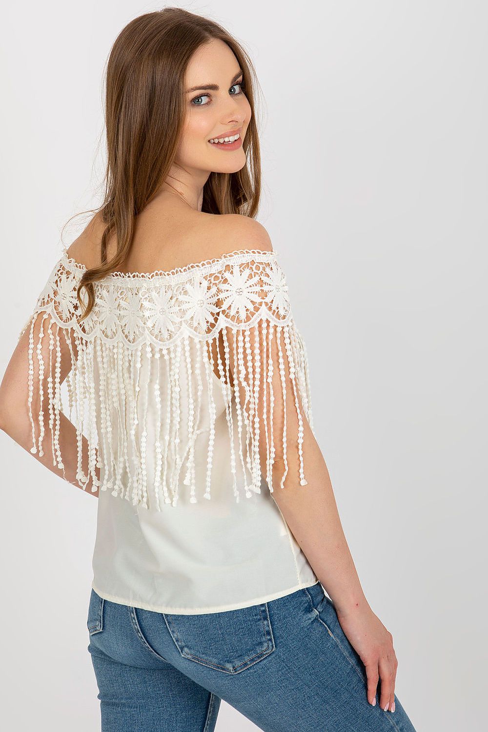  Bluzka Model AT-BZ-1801.87 Light Beige - AT 
