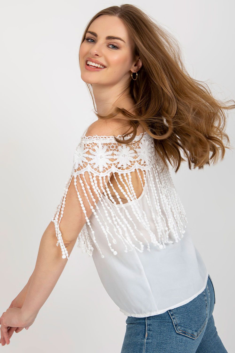   Bluzka Model AT-BZ-1801.87 White - AT 