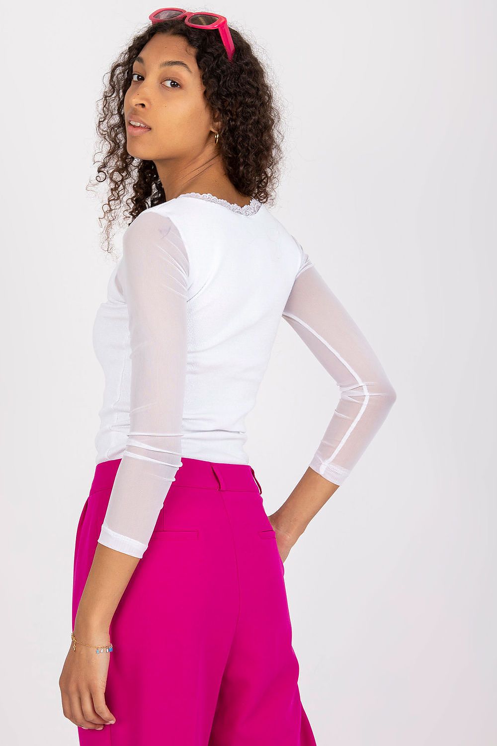   Bluzka Model RV-BZ-7839.88P White - Rue Paris 