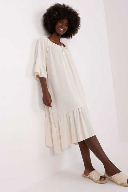  Sukienka Model DHJ-SK-6057.93 Light Beige - Italy Moda 