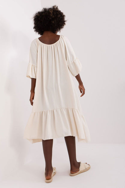  Sukienka Model DHJ-SK-6057.93 Light Beige - Italy Moda 