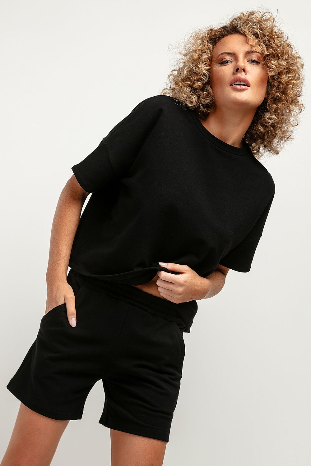   Bluzka Model T386/7 Black - Tessita 