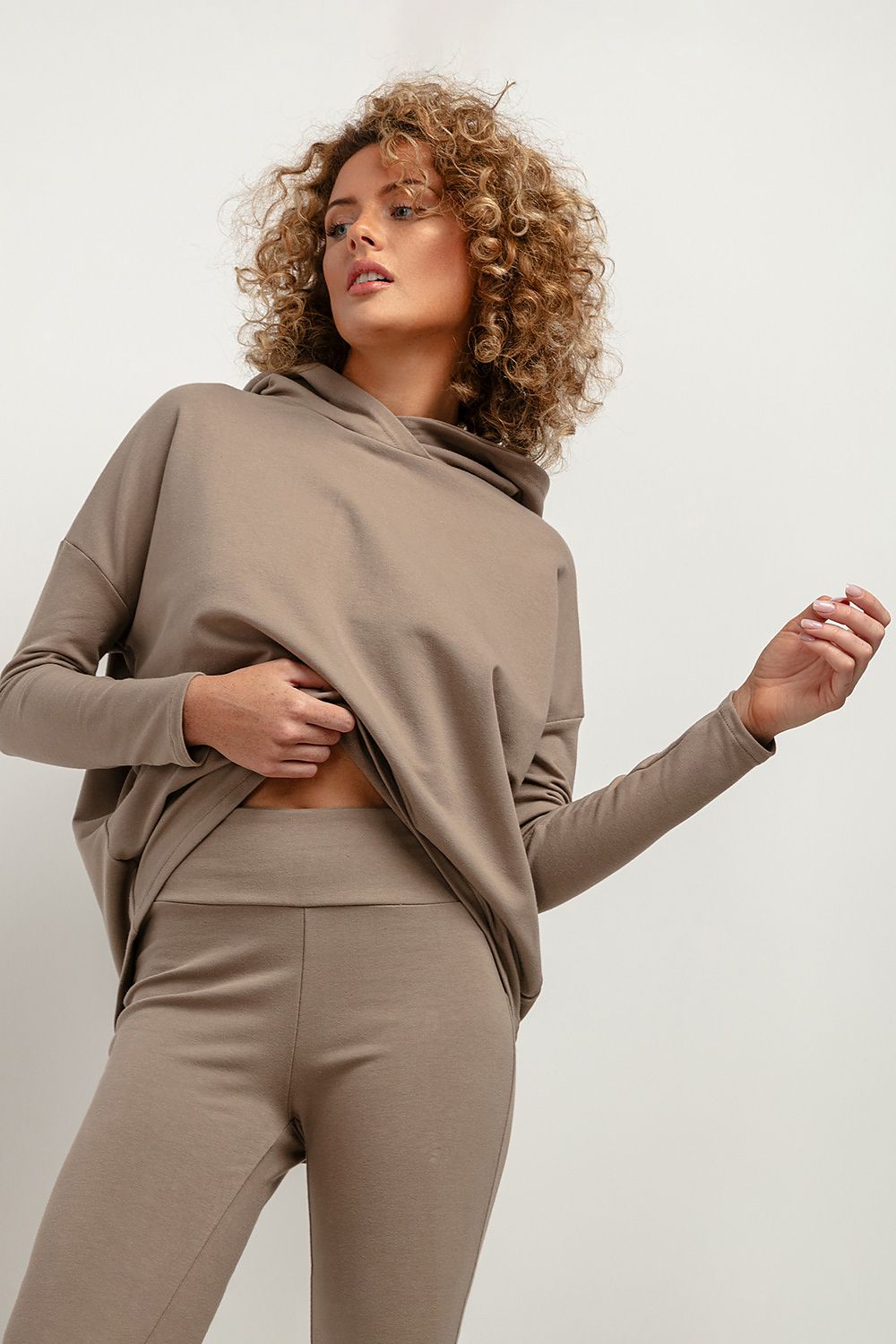   Bluza Damska Model T379/6 Cappuccino - Tessita 