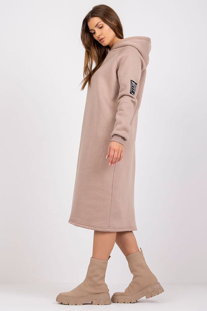  Sukienka Model RV-SK-7463.24X Beige - Rue Paris 