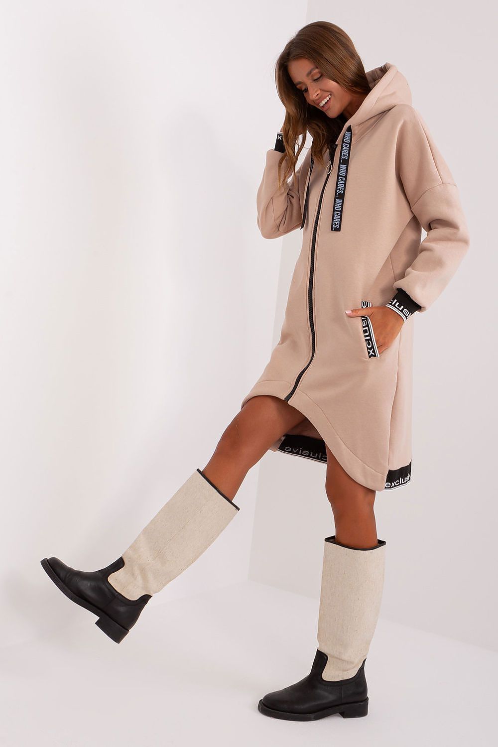   Bluza Damska Model RV-BL-6832-2.00P Beige - Relevance 
