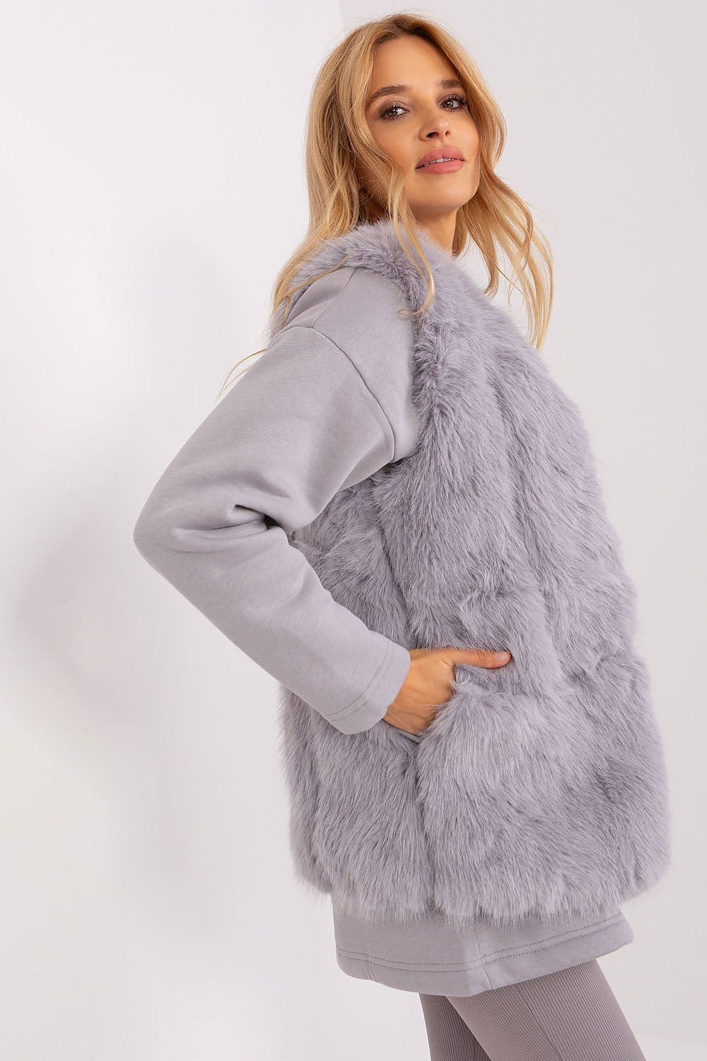   Kamizelka Model AT-KZ-2368.00P Grey - AT 